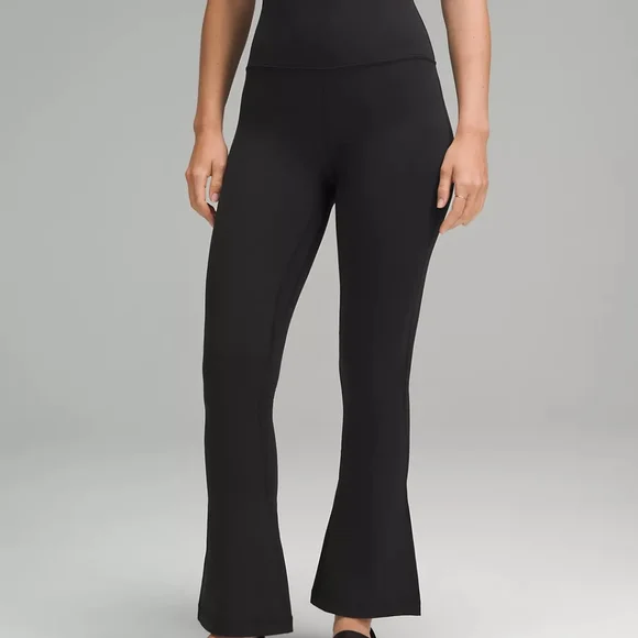 *GIVEAWAY* Lululemon Flare Size 6 - Picture 2 of 6